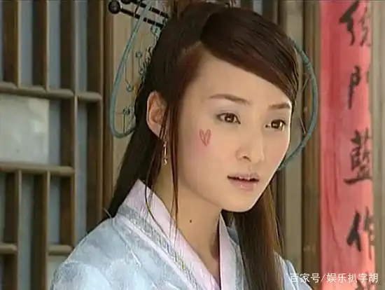 古装剧角色脸上有疤_女明星脸上有疤痕_赵丽颖花千骨脸上的伤疤