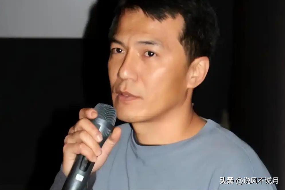 赵薇现在还在娱乐圈吗_赵薇被执行冻结股权事件_赵薇被封杀后女儿复出